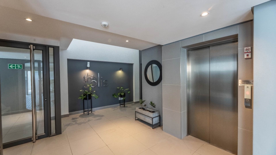 2 Bedroom Property for Sale in Sea Point Western Cape